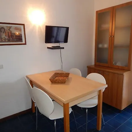 Apartment Casa Mediterranea 1 *